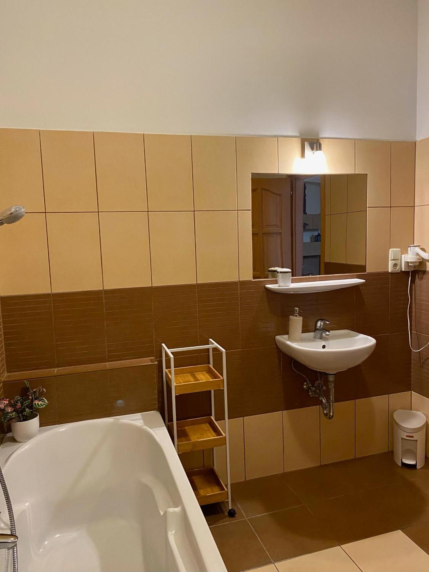 Hét Pecsét Fogadó Étterem Sopron Exterior foto