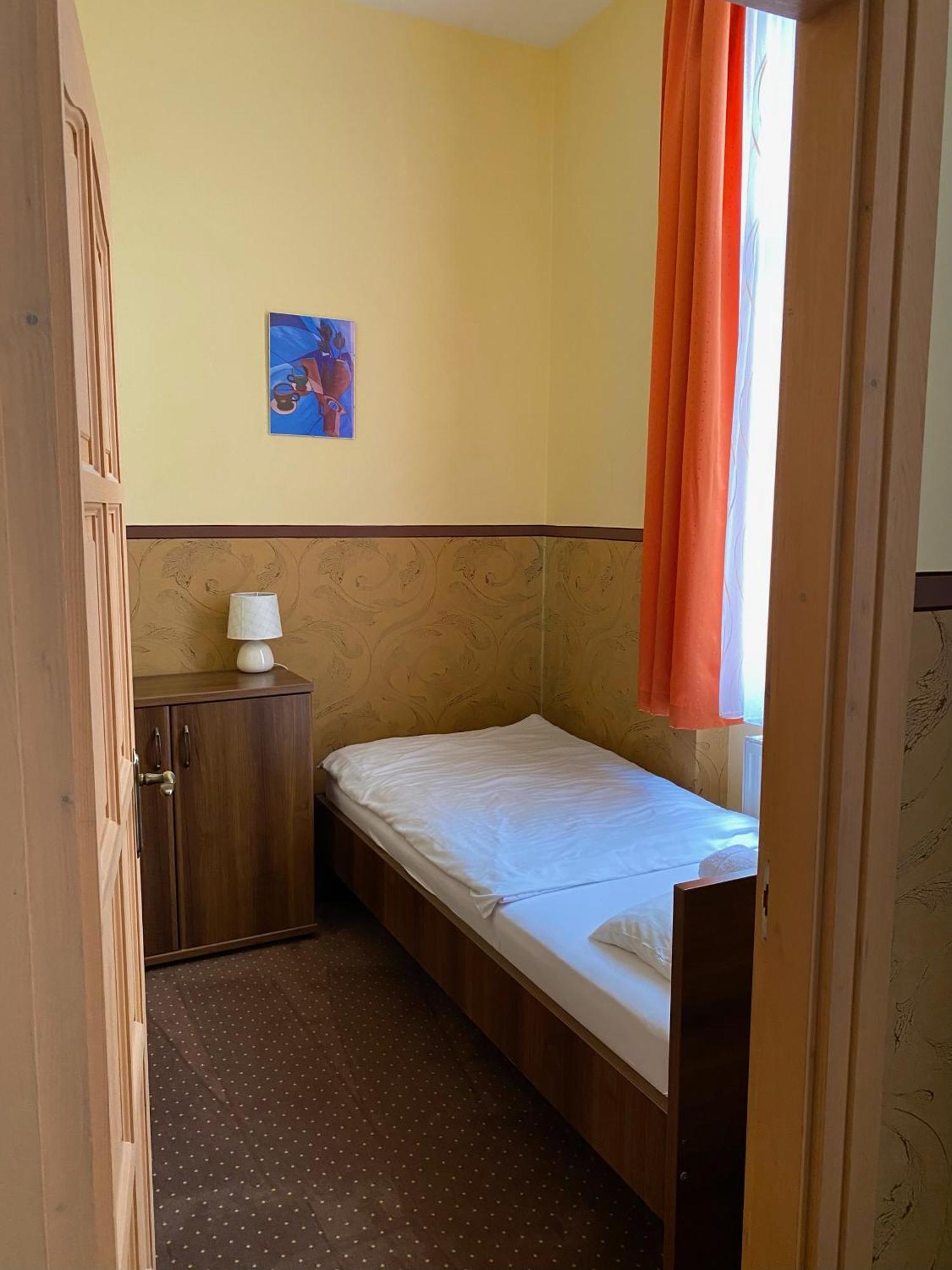 Hét Pecsét Fogadó Étterem Sopron Exterior foto